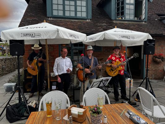 Jump Right In live at The Pheasant Plucker, Ide Hill, Sevenoaks, Kent. Bank Holiday Monday