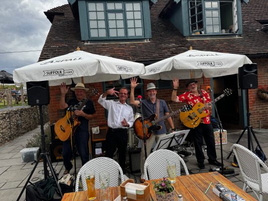 Jump Right In live at The Pheasant Plucker, Ide Hill, Sevenoaks, Kent. Bank Holiday Monday