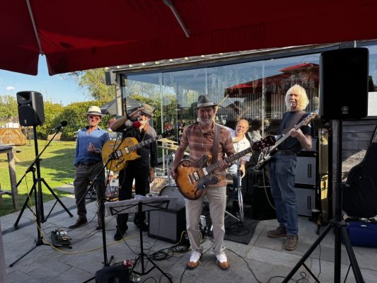 Jump Right In live at The Pig & Sty Bethersden