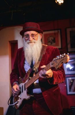 Daevid D'Mello in full Christmas regalia